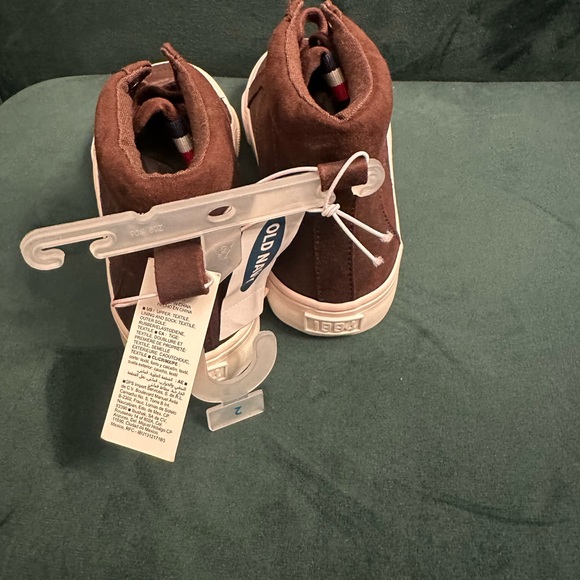 Brand New Old Navy Brown Boots - Size 2 - Picture 4 of 4